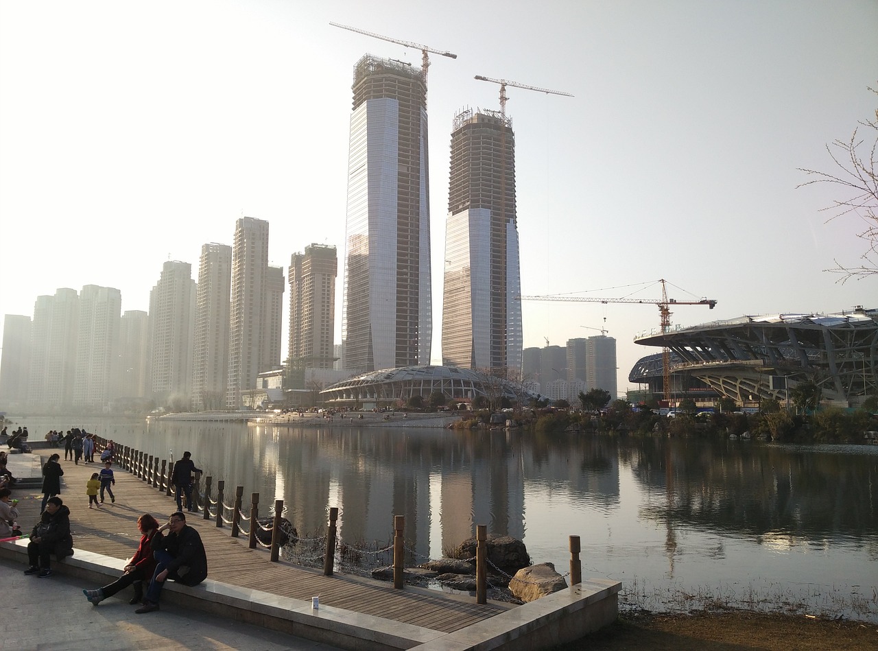 绿地集团最新楼盘，现代都市生活的理想归宿之选